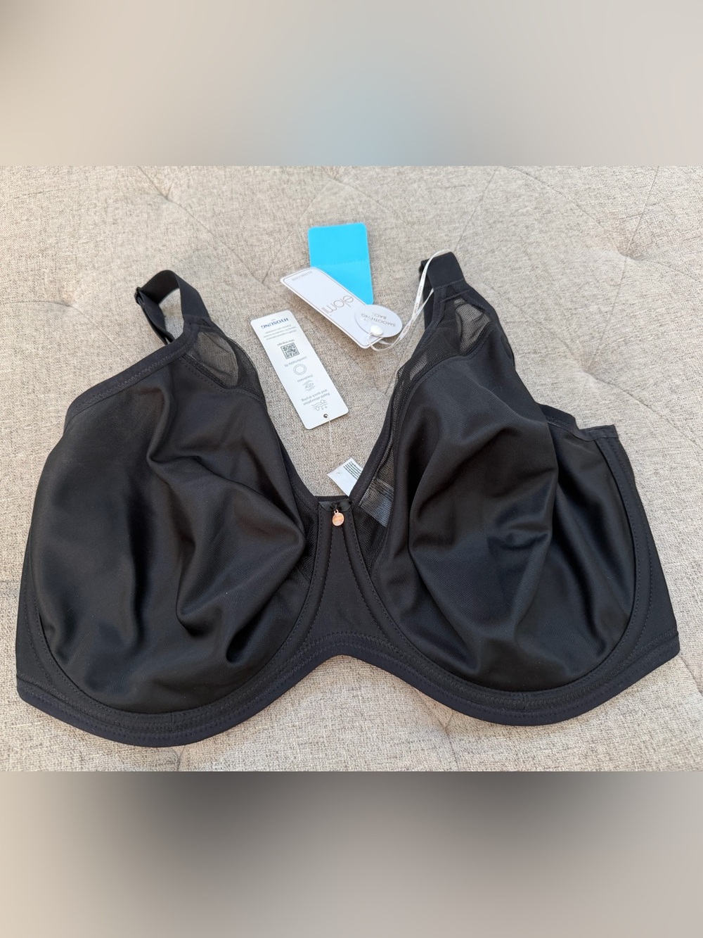 NWT ELOMI SMOOTH MOULDED BRA SIZE 36J black